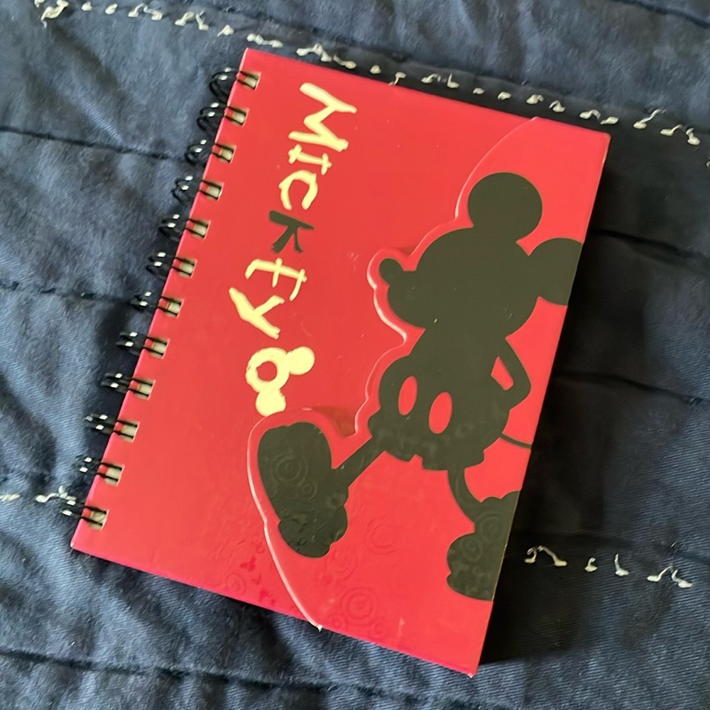Mickey Autograph Mini Notebook - Red